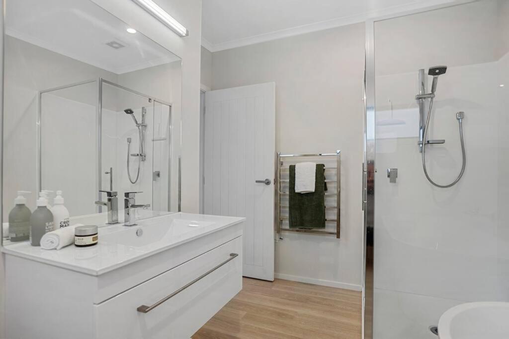 Leisure On Leo Villa Уаихи Екстериор снимка